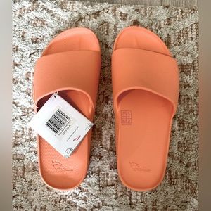 Archie’s arch support slides in Size 9 - NWT